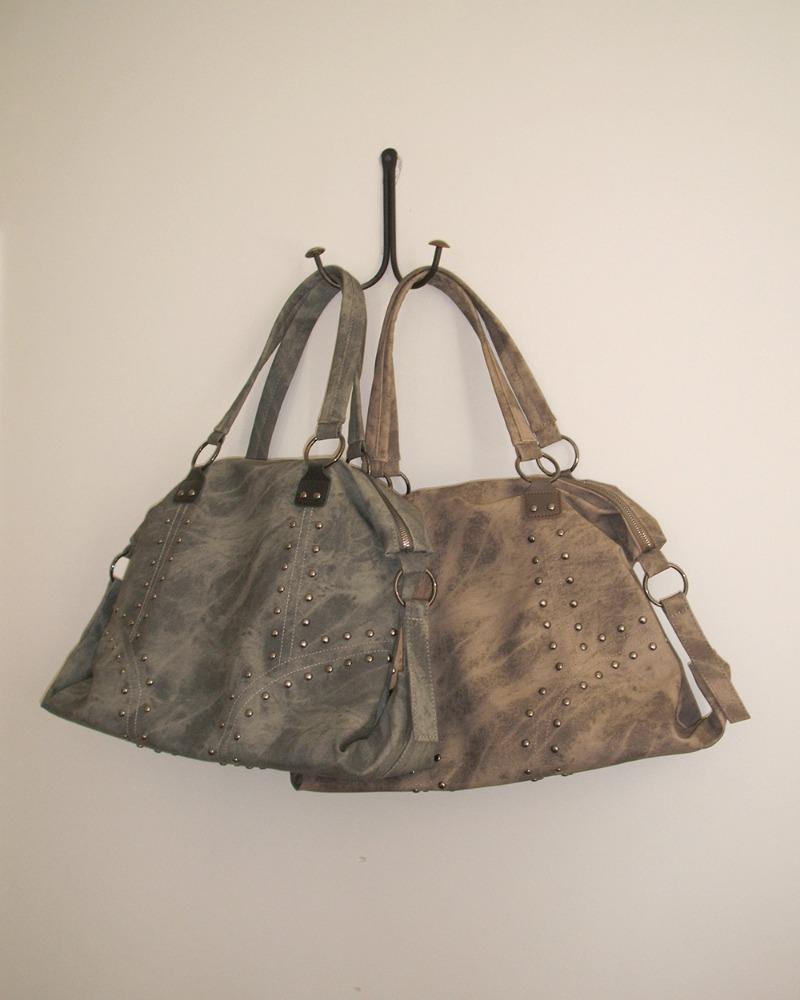 [보부상🖤] 노라 레더 스터드 빅 숄더백