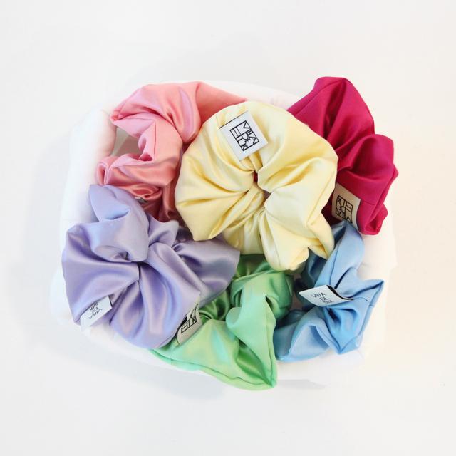 High density  100% silk scrunchie printemps (6colors)