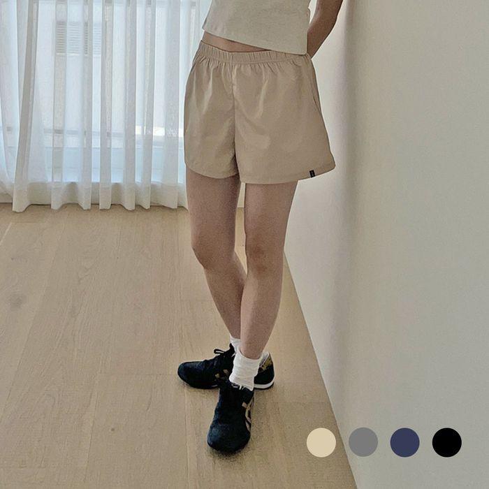 D. BASIC GLOSSY SHORTS - 4 COLOR