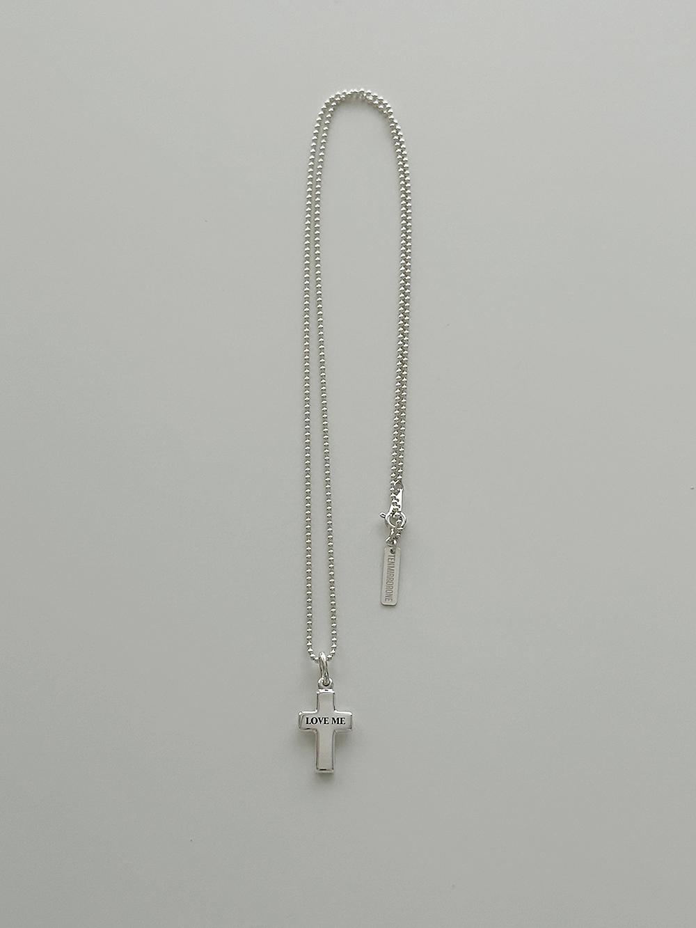 VOLUME CROSS NECKLACE