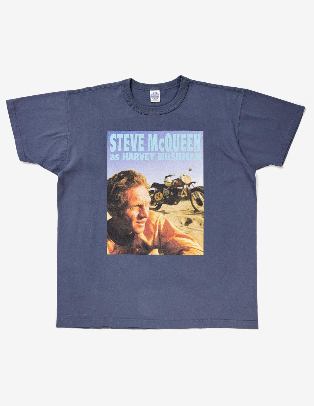 TMC2507 S. McQUEEN™ TEE "STEVE McQUEEN as HARVEY MUSHMAN\" (Blue)
