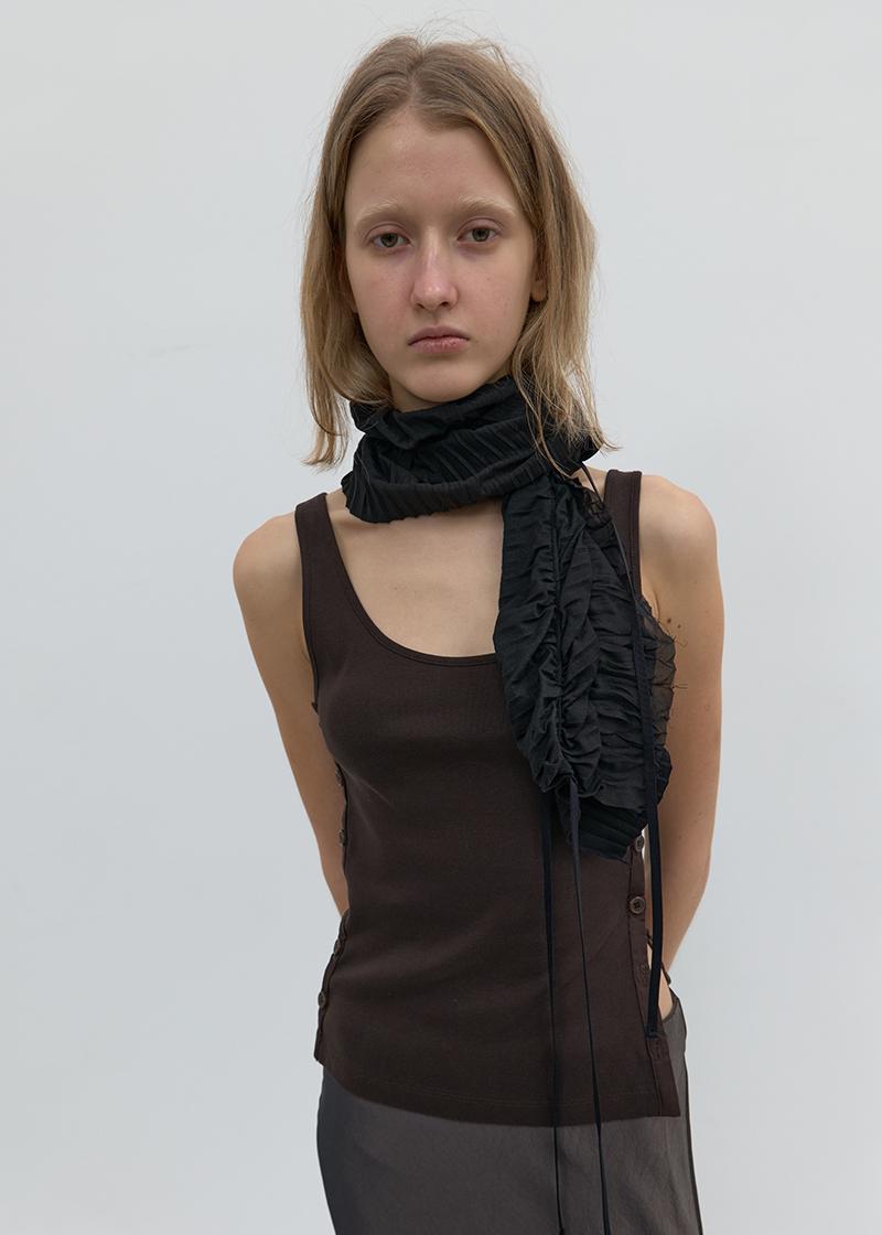 SIDE-BUTTON DETAIL SLEEVELESS TOP IN DARK BROWN