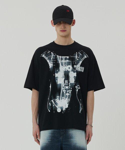 SPACESUIT HALF T BLACK