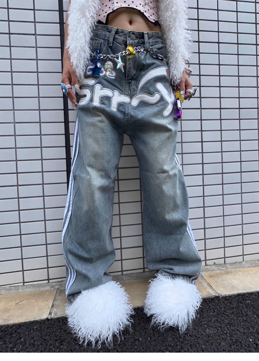Velvet Logo Heart Embroidery Denim Pants