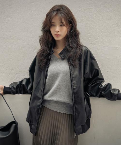 SIOT4111 페이크 레더 바라쿠타 자켓_Black