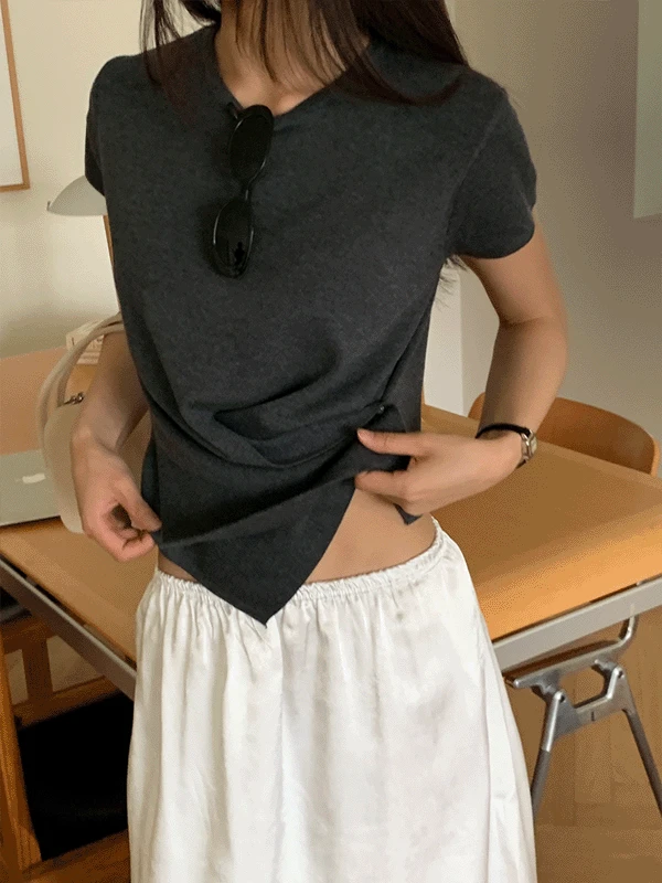 크로스 버튼 니트 탑