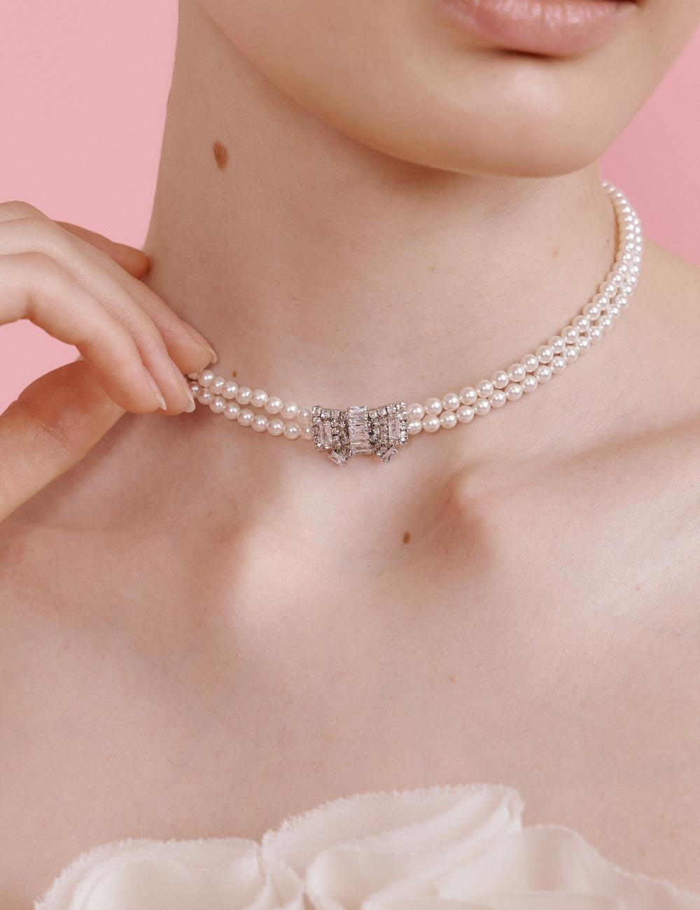Mini pearl Choker