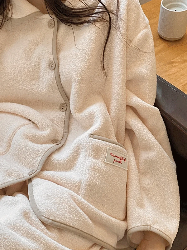 J'eu 듀이 수면 조거 파자마 잠옷 세트 2color