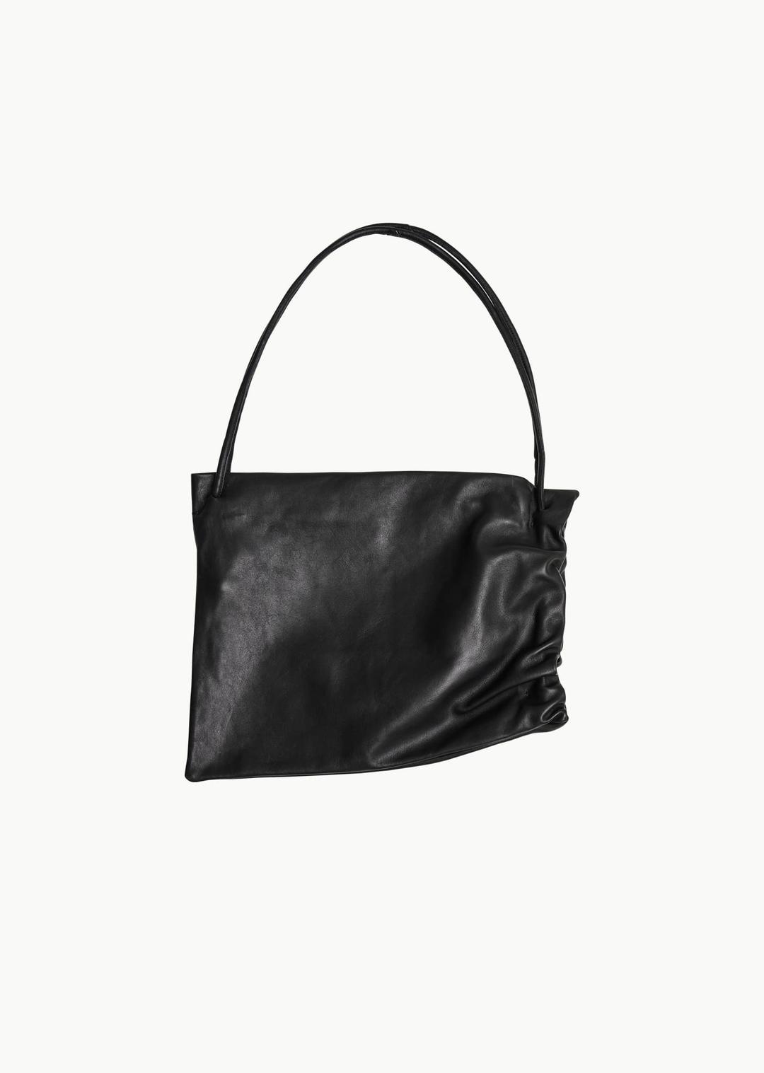 no.131 leather gathered crossed bag, black