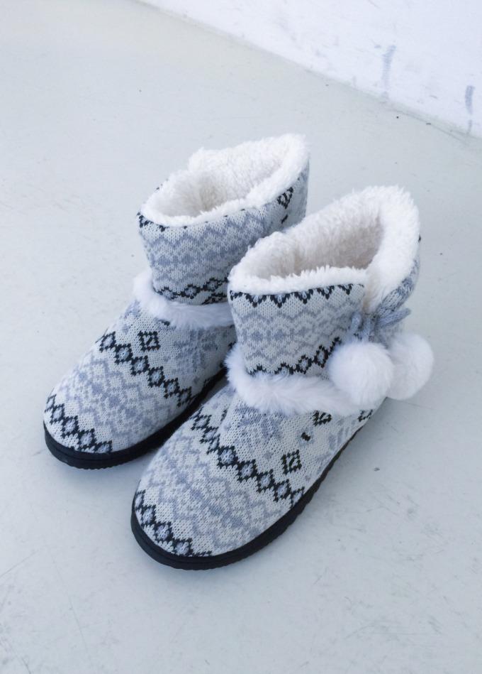 노르딕 폼폼 어그 부츠