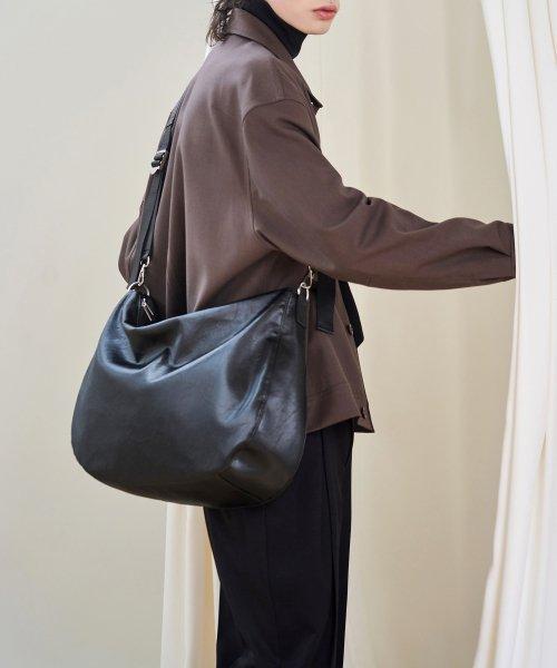 크랙드 크로스백 [BLACK]