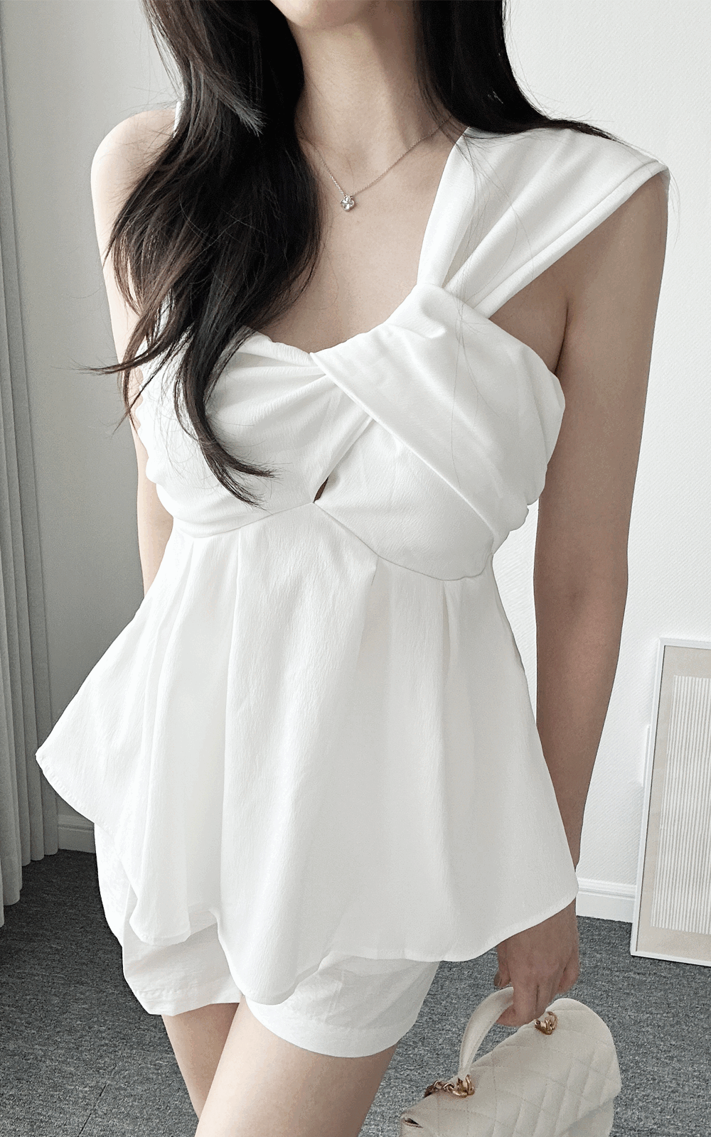 블링크 원숄더 블라우스