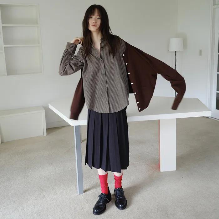 SIDE OPEN PLEATS SKIRT, STRIPE