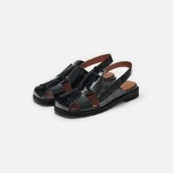 Puzzle sandals Patent black