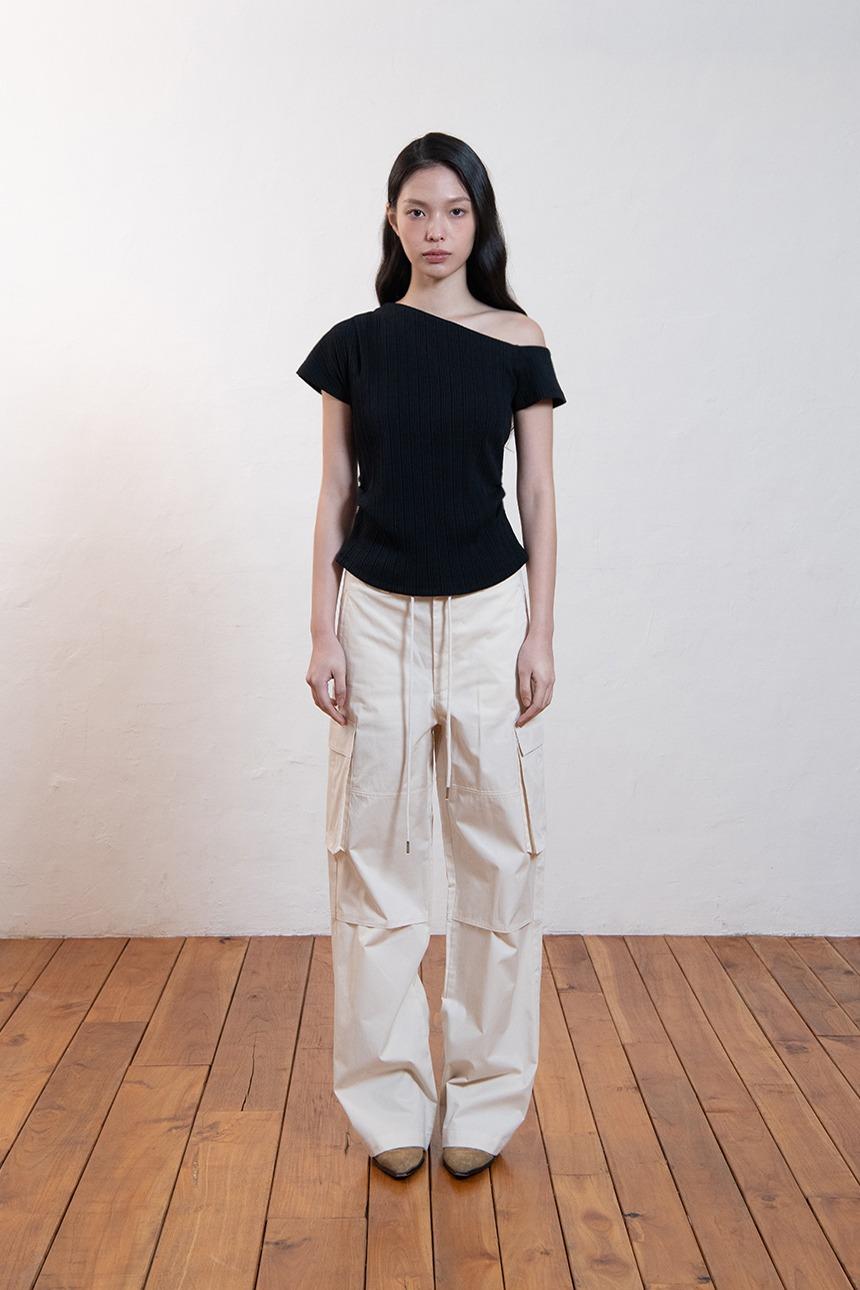 One shoulder unbalance T-shirt_Black