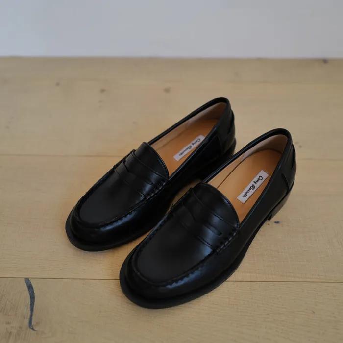 Carry Barrette Cowhide Classic Loafer (3월 중하순 입고 예정)