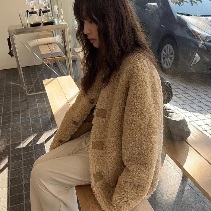 [바로배송][29CM 단독][3rd] reversible mustang coat_beige