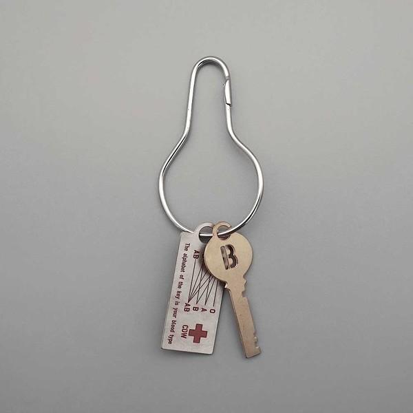 BLOOD TYPE KEY HOLDER(Type B)_Japan