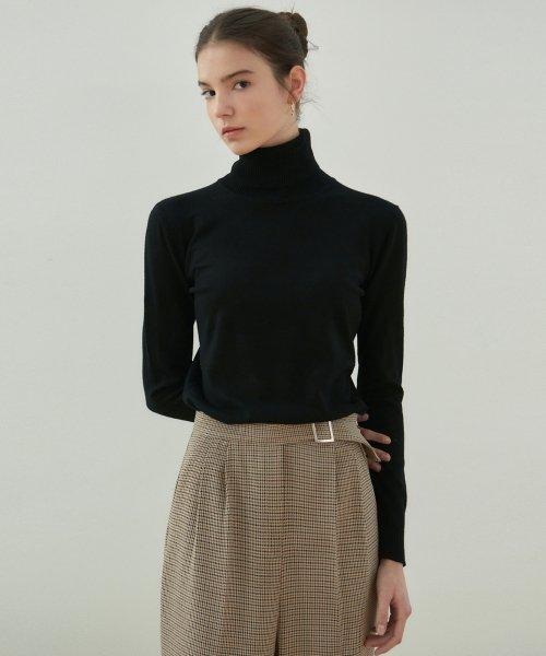 SOFT TURTLENECK SLIM KNIT_BLACK