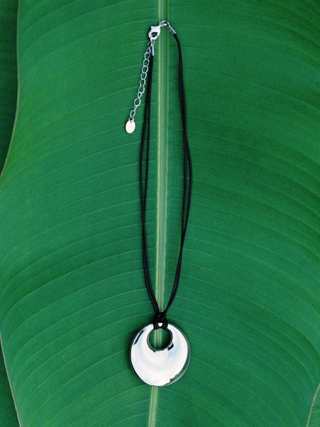 Aurora Circle Necklace - Silver - SILVER / O/S