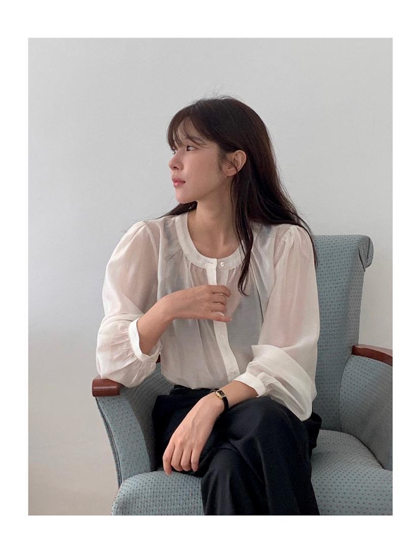 비엔느 [당일/쿠폰] Vergamot 베르가못 실키 텐셀 라운드 셔링 블라우스 셔츠 (2c) 크림 당일발송