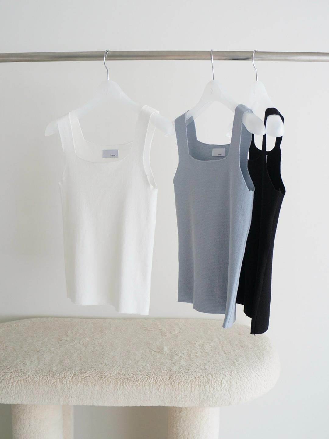 에센셜 스퀘어 슬리브리스 니트