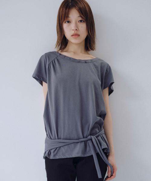 ONE-SHOULDER WRAP T-SHIRT, CHARCOAL