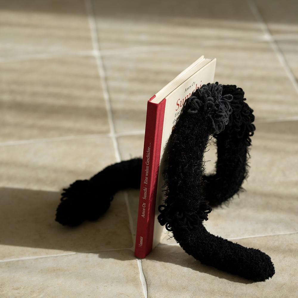 [x Ruth.] warm worm 01-black