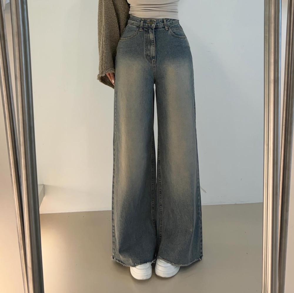 베이지 브러쉬 와이드 데님