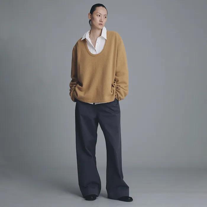 Classic Chino Pants in Charcoal