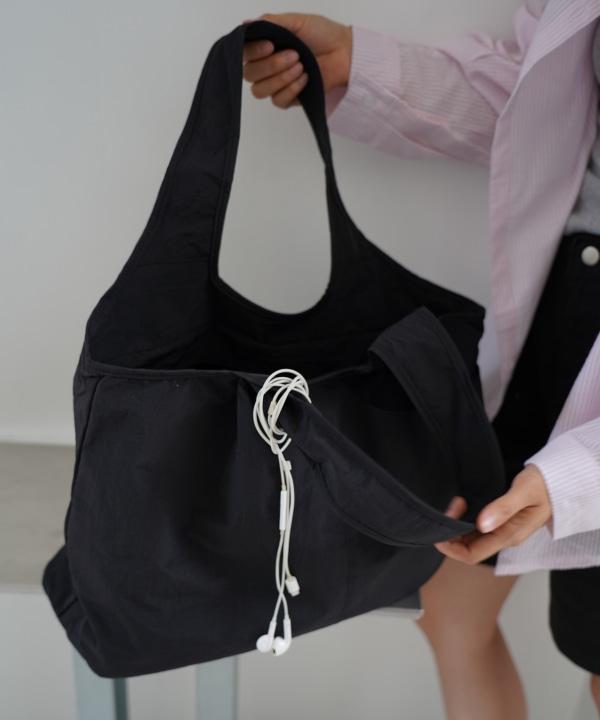 만다린트리 [MADE🔥][가볍/넉넉수납] 보스토 나일론 숄더백 노트북가방 보부상백 5 color