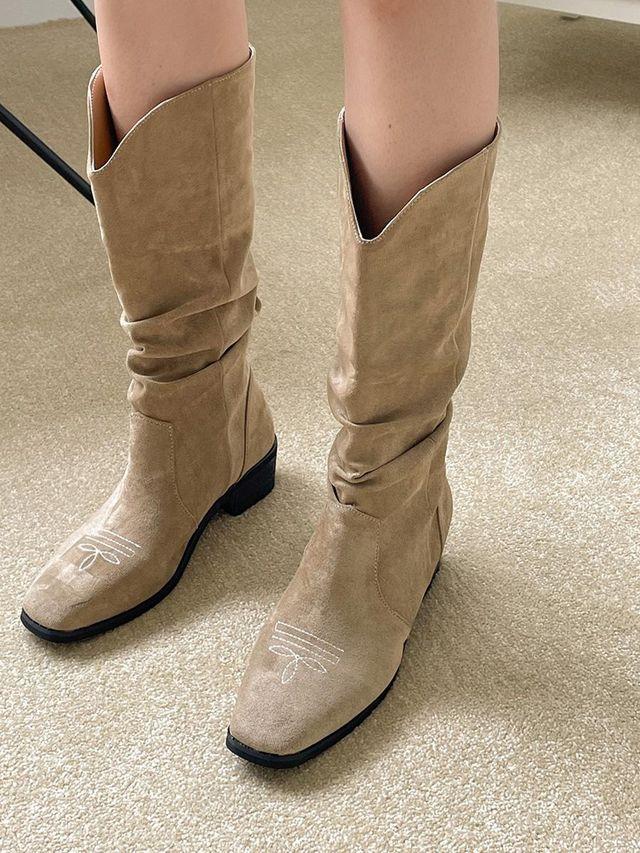 데자뷰 스웨이드 자연주름 하프 웨스턴부츠 미들부츠