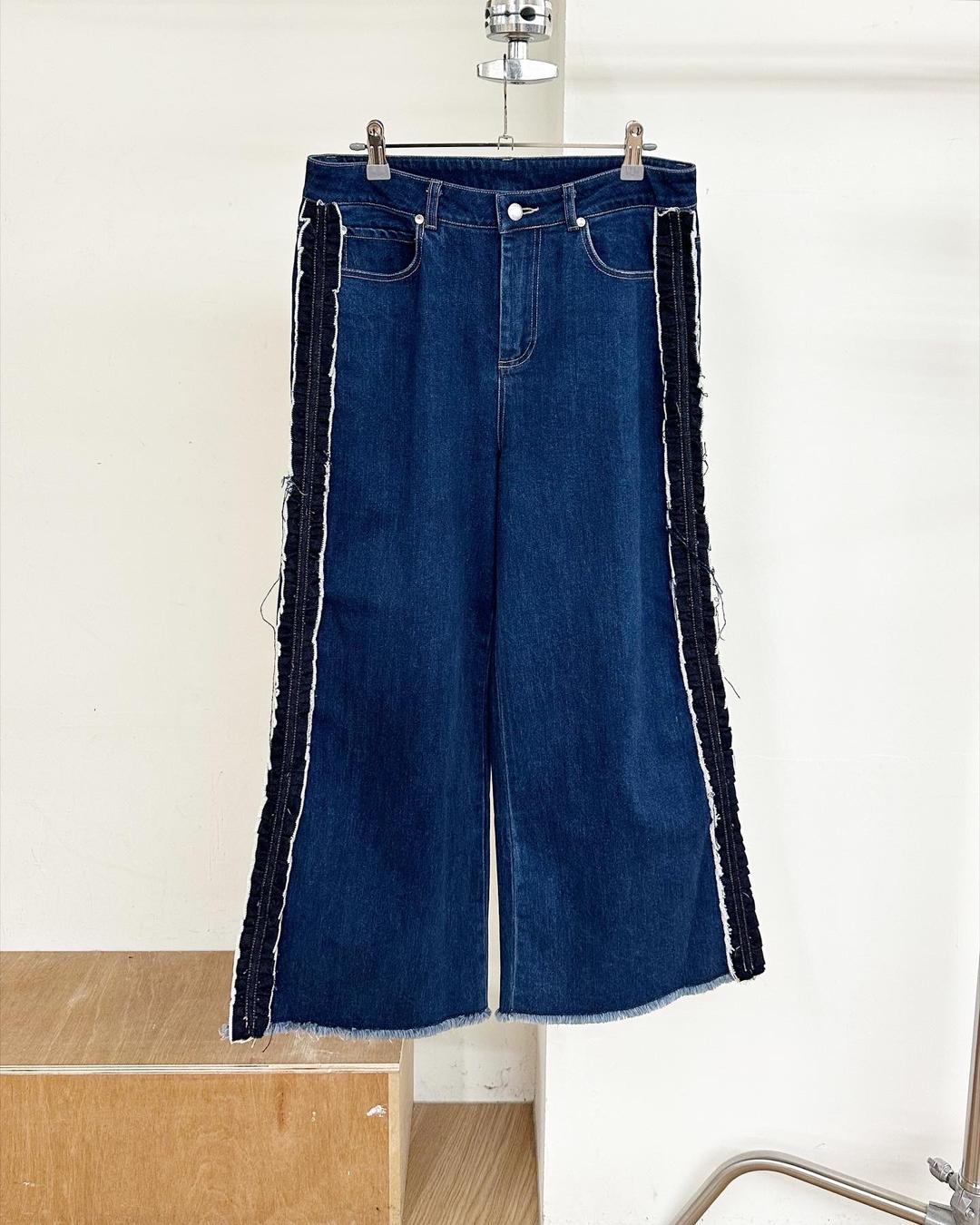 레드 발렌티노 데님 라인 와이드 팬츠