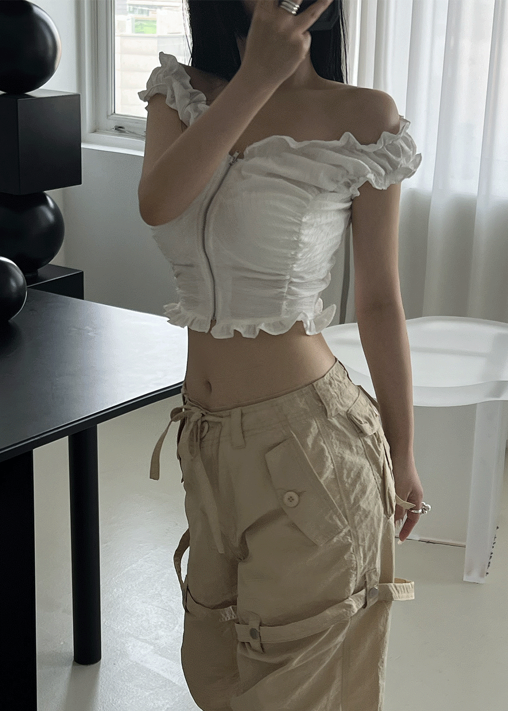 플레브 오프숄더 크롭 셔링 집업 2color