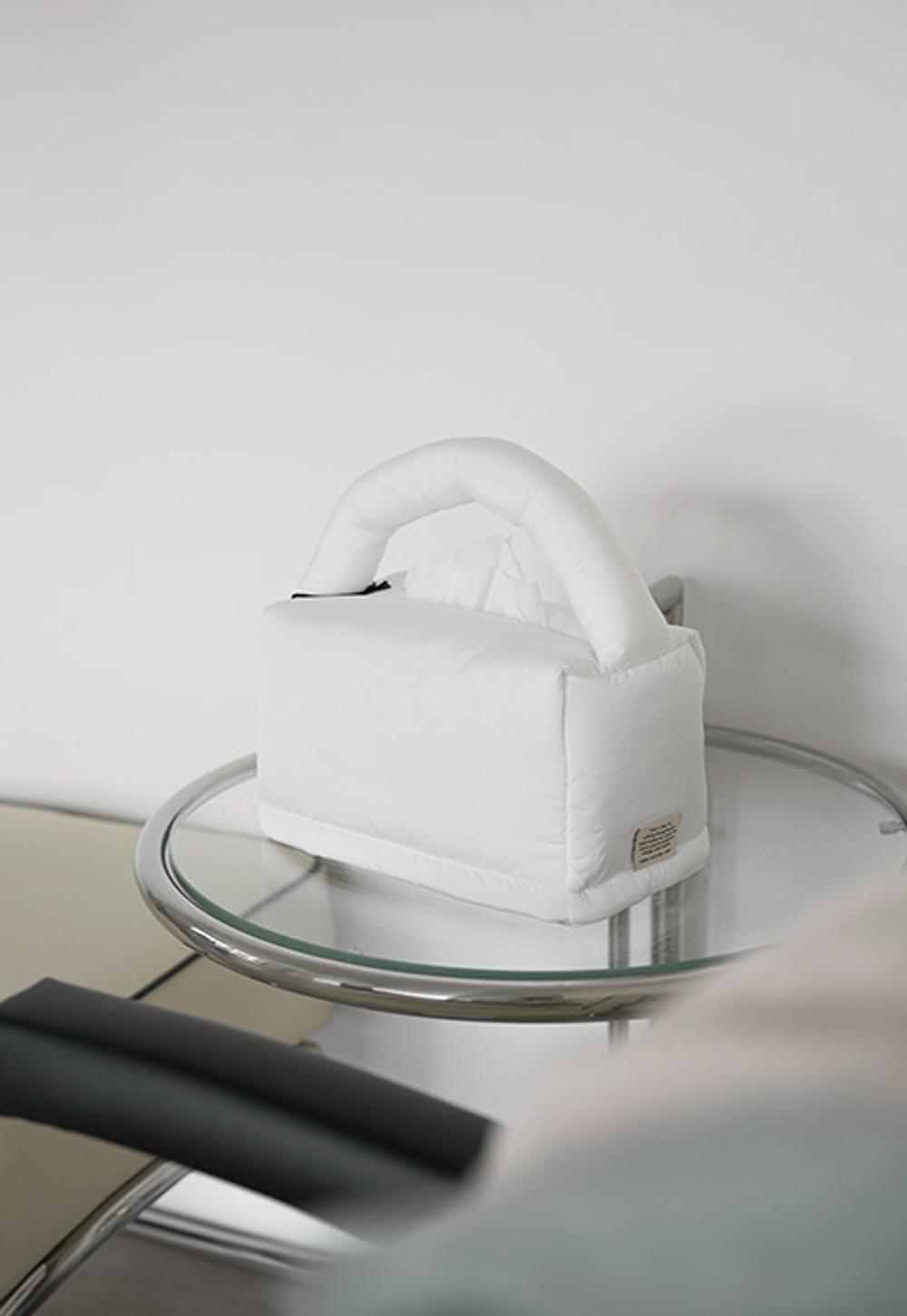 cuddle handgrip tissue case - white