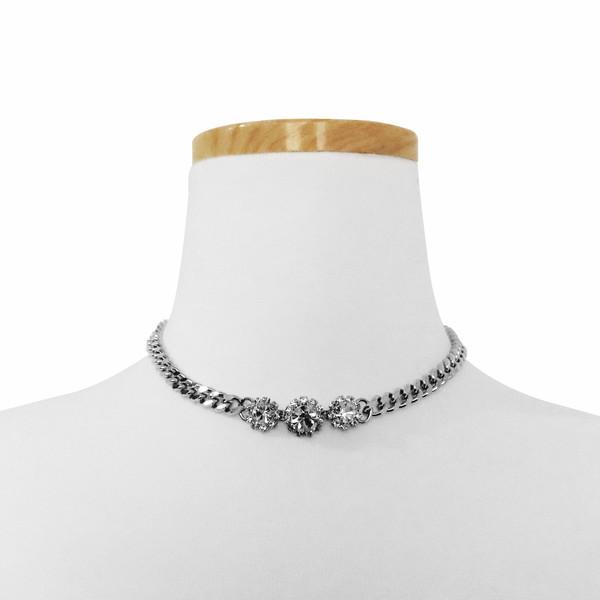 TRIPLET DIAMOND CHOKER