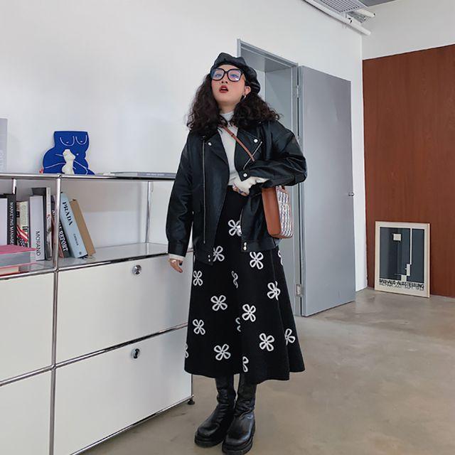 [해외] BIG003 클래식 캐주얼 블랙 무지 플라워 패턴 롱 스커트 2type (1번,2번)