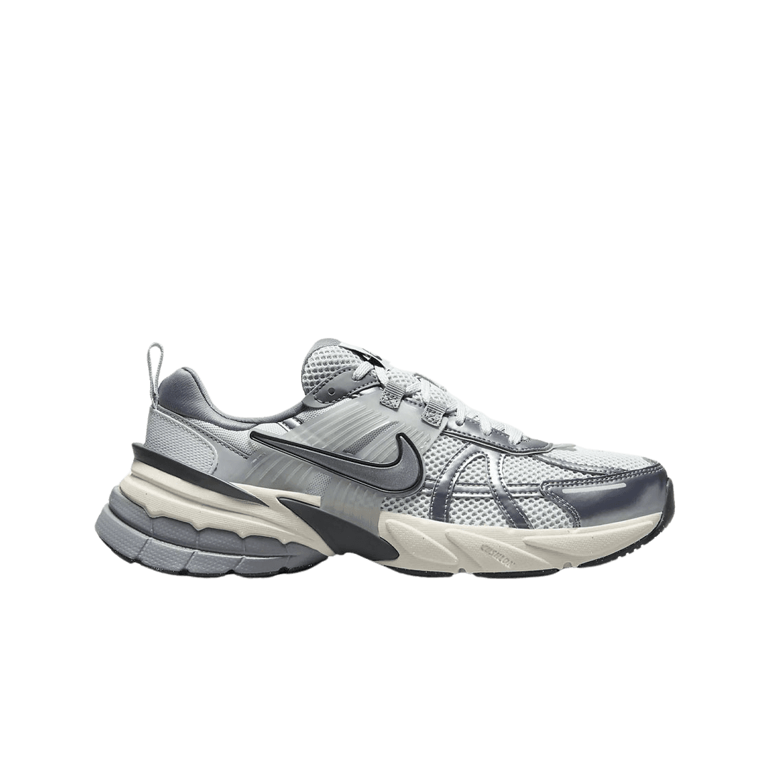 Nike V2K Run Pure Platinum Wolf Grey