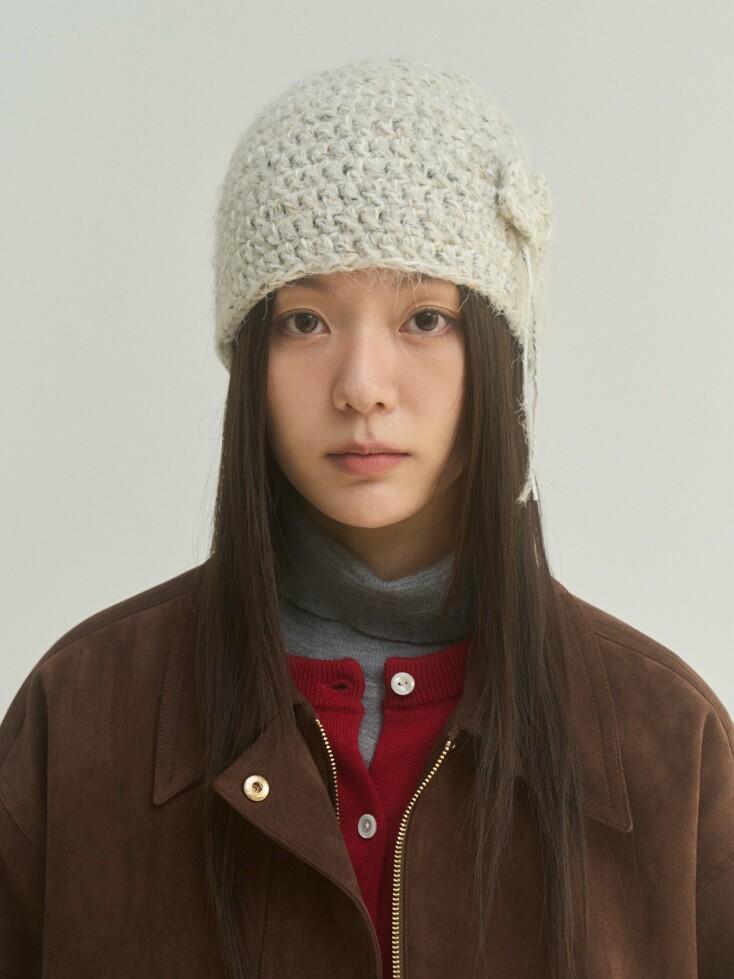 Clover Broach Beanie - L/Grey