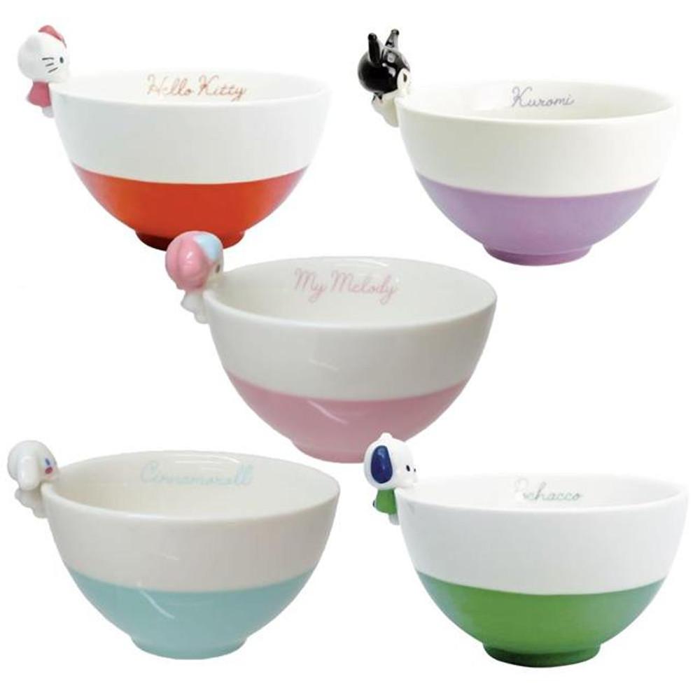 산리오 캐릭터가 매달려 있는 밥그릇 공기 헬로키티 시나모롤 쿠로미 마이멜로디 포찬코