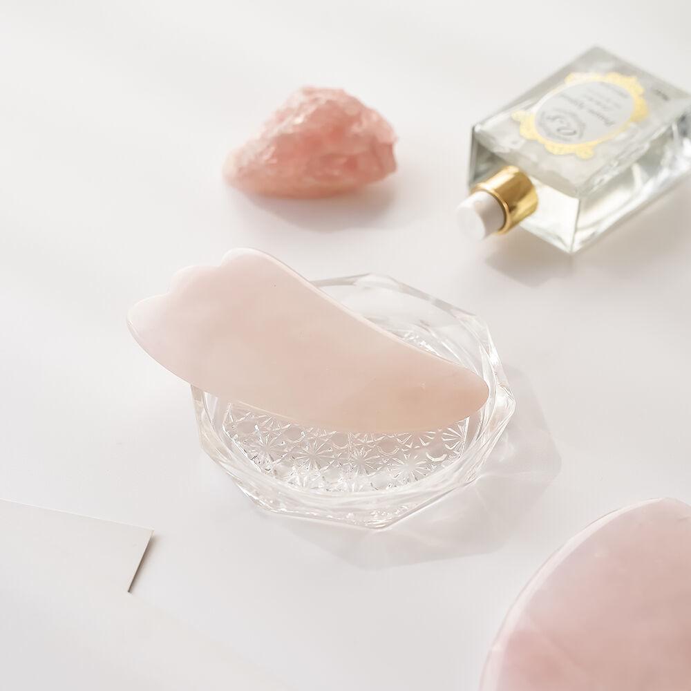 로즈쿼츠 날개형 괄사