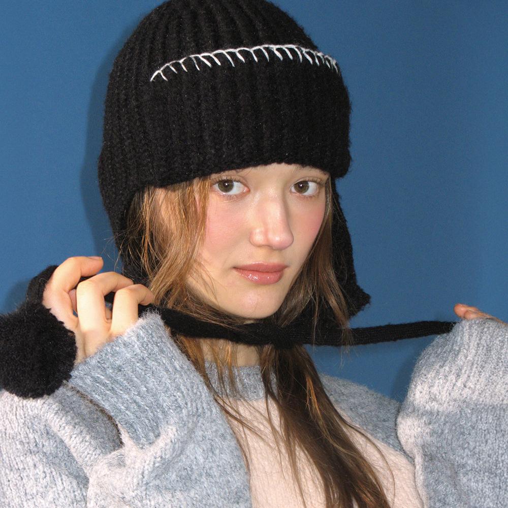 HAND STITCH TROOPER KNIT BEANIE BLACK