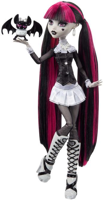 Monster High Doll With Posters, Draculaura in Black And White