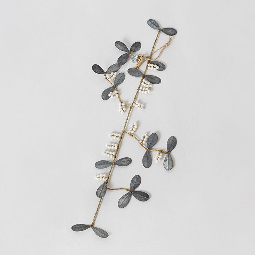 덴마크 Walther&co 트리오너먼트 크리스마스오브제  Snowberry branch, zinc 67cm