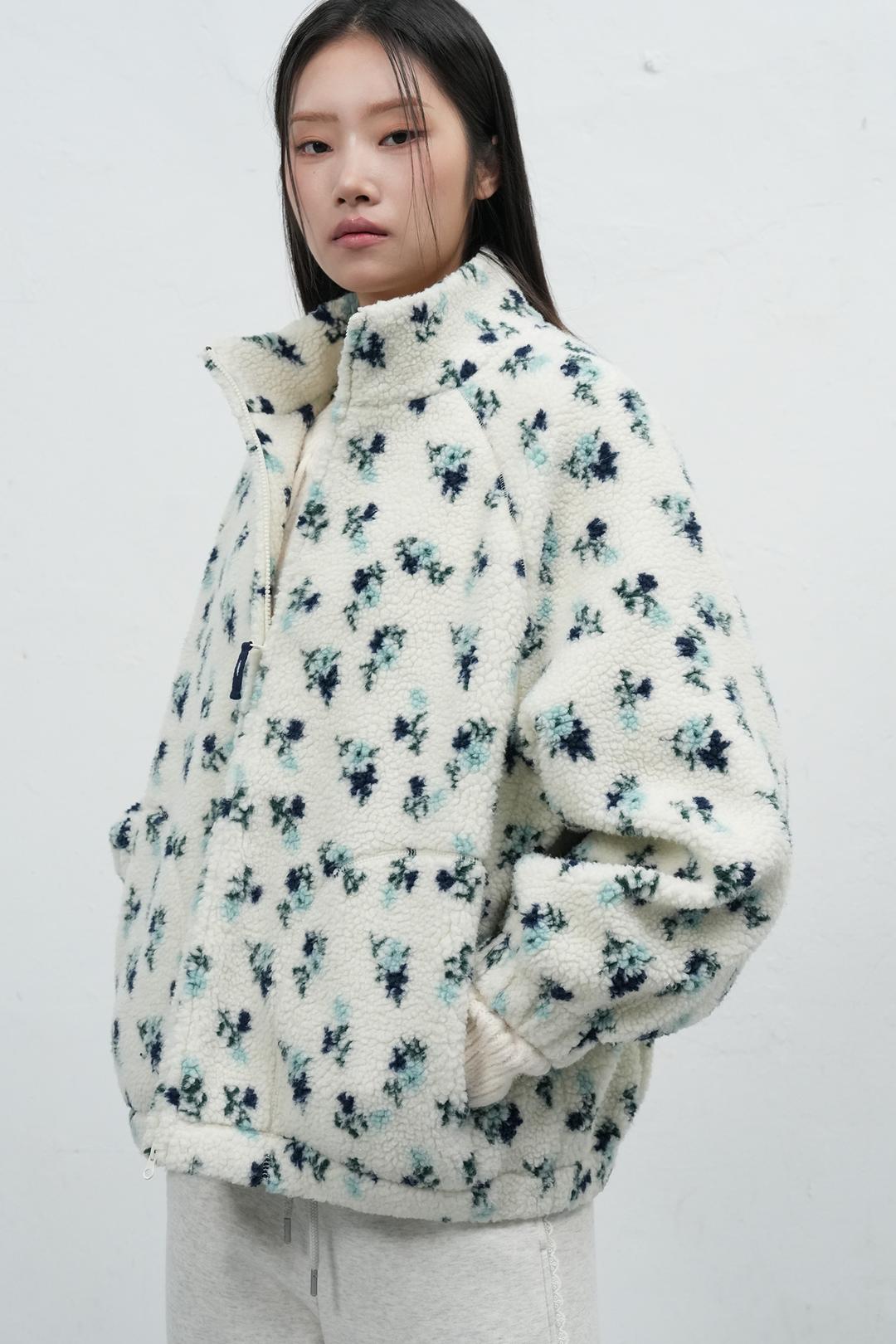 제너럴아이디어 [예약판매] WOMAN 플라워 패턴 플리스 점퍼 [IVORY]
