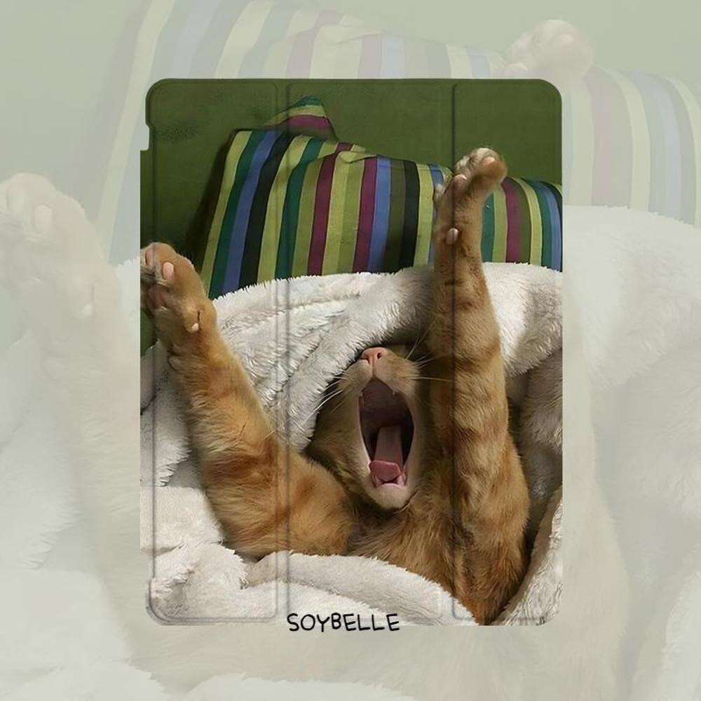 소이벨 하아품 하는 고양이 아이패드 케이스 펜슬 수납 가능 프로 미니 아이폰 커플