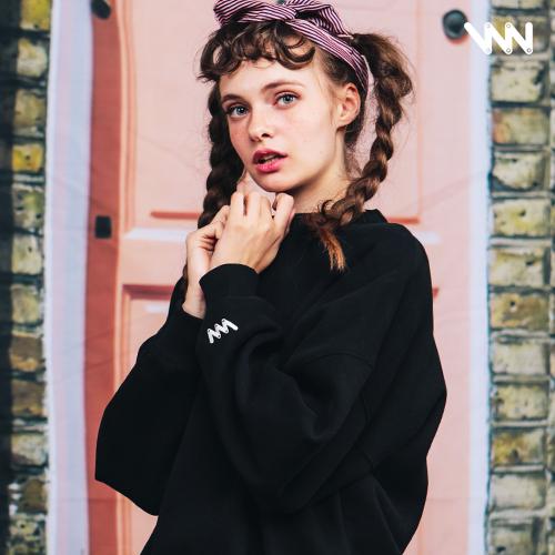 블루밍 맨투맨 블랙 JJMT7204