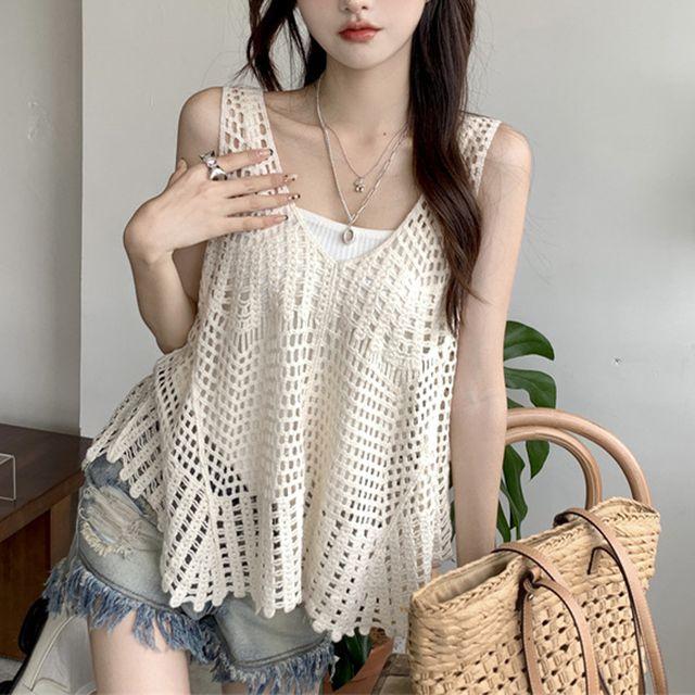 스퀘어 펀칭 베스트 니트 조끼 민소매 퓨어 빈티지 탑 코디 그물 여름 바캉스룩 비치룩 휴가