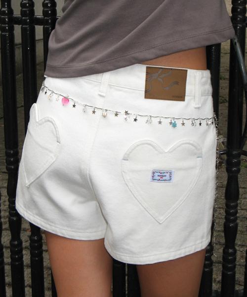 HEART POCKET MINI SHORT DENIM PANTS WHITE