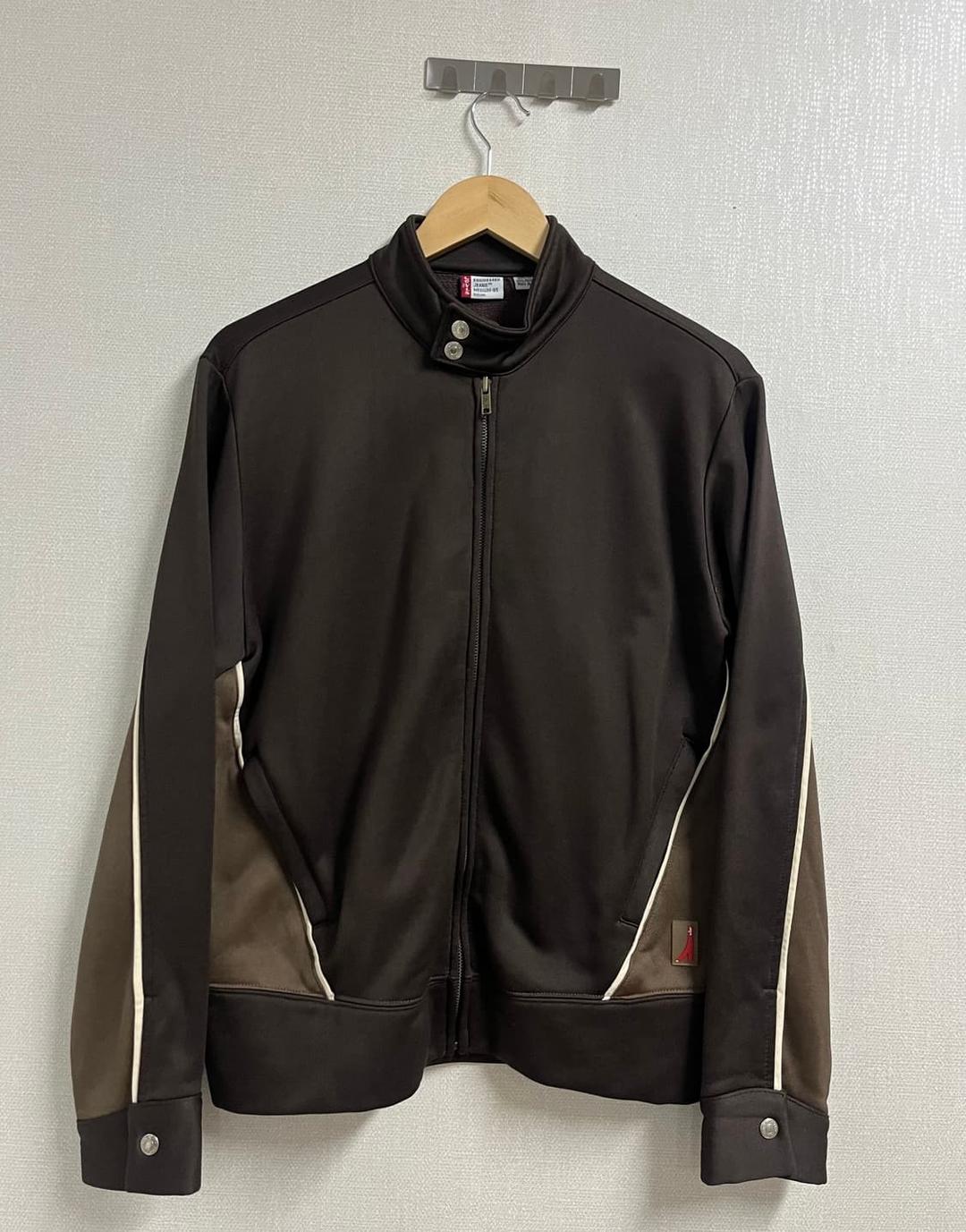 리바이스 엔지니어드 브라운 트랙 자켓 | 후루츠패밀리
